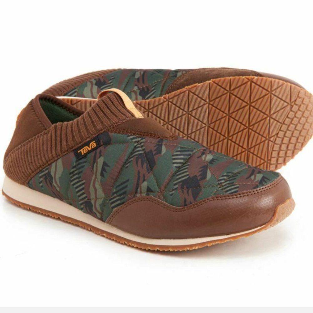 Teva Ember Quilted Moc Slip-on, Camo, Men7.5/Women 8.5, Water resistant